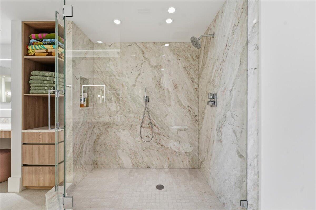 LHERMITAGE I CONDOMINIUM - Residential