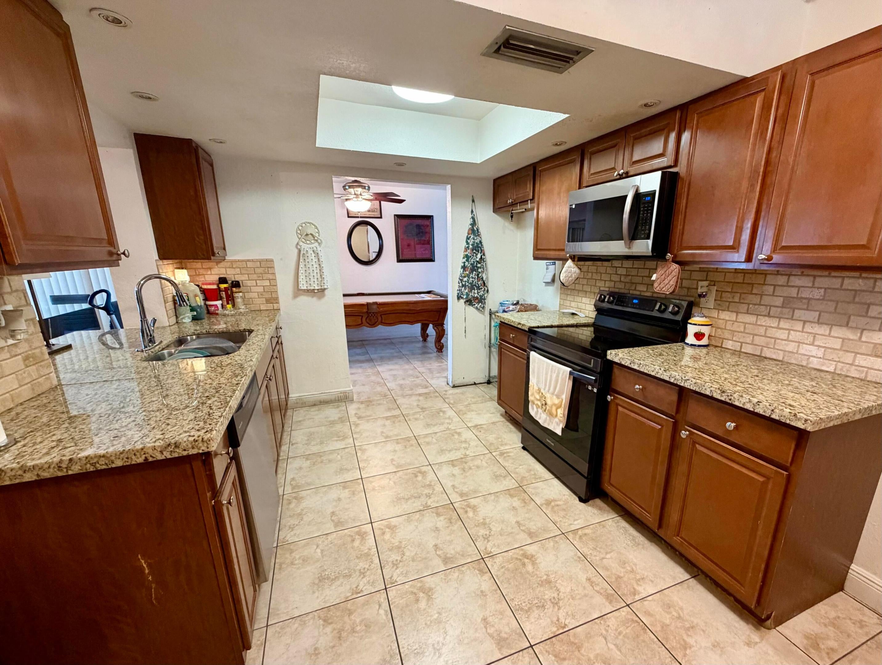 6875 NW 17TH Court