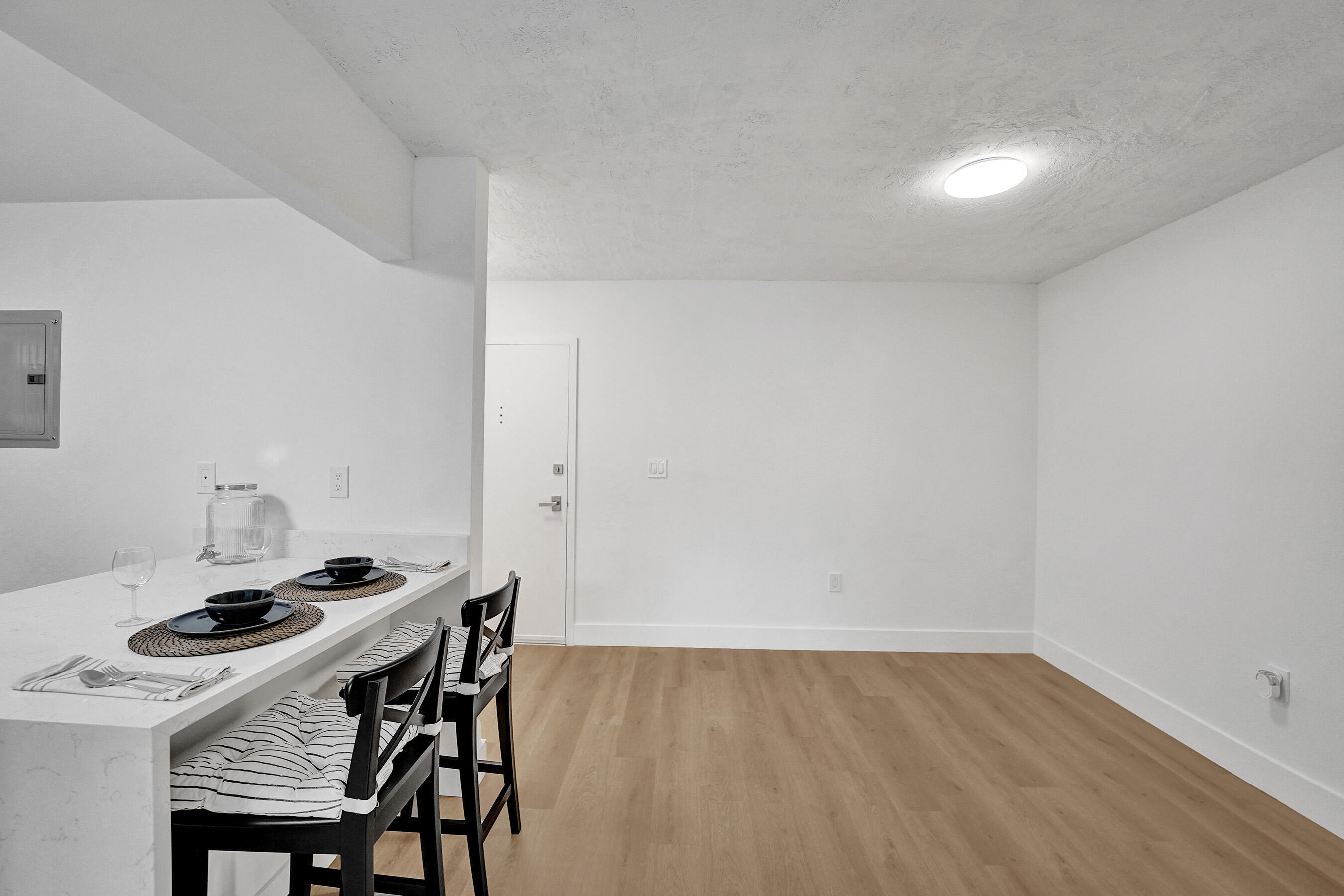 OMEGA CONDO NO 4 - Residential