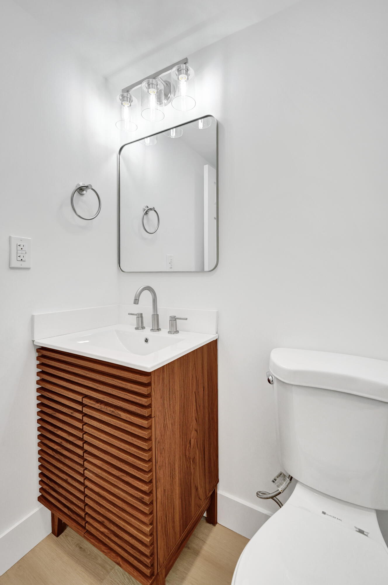 OMEGA CONDO NO 4 - Residential