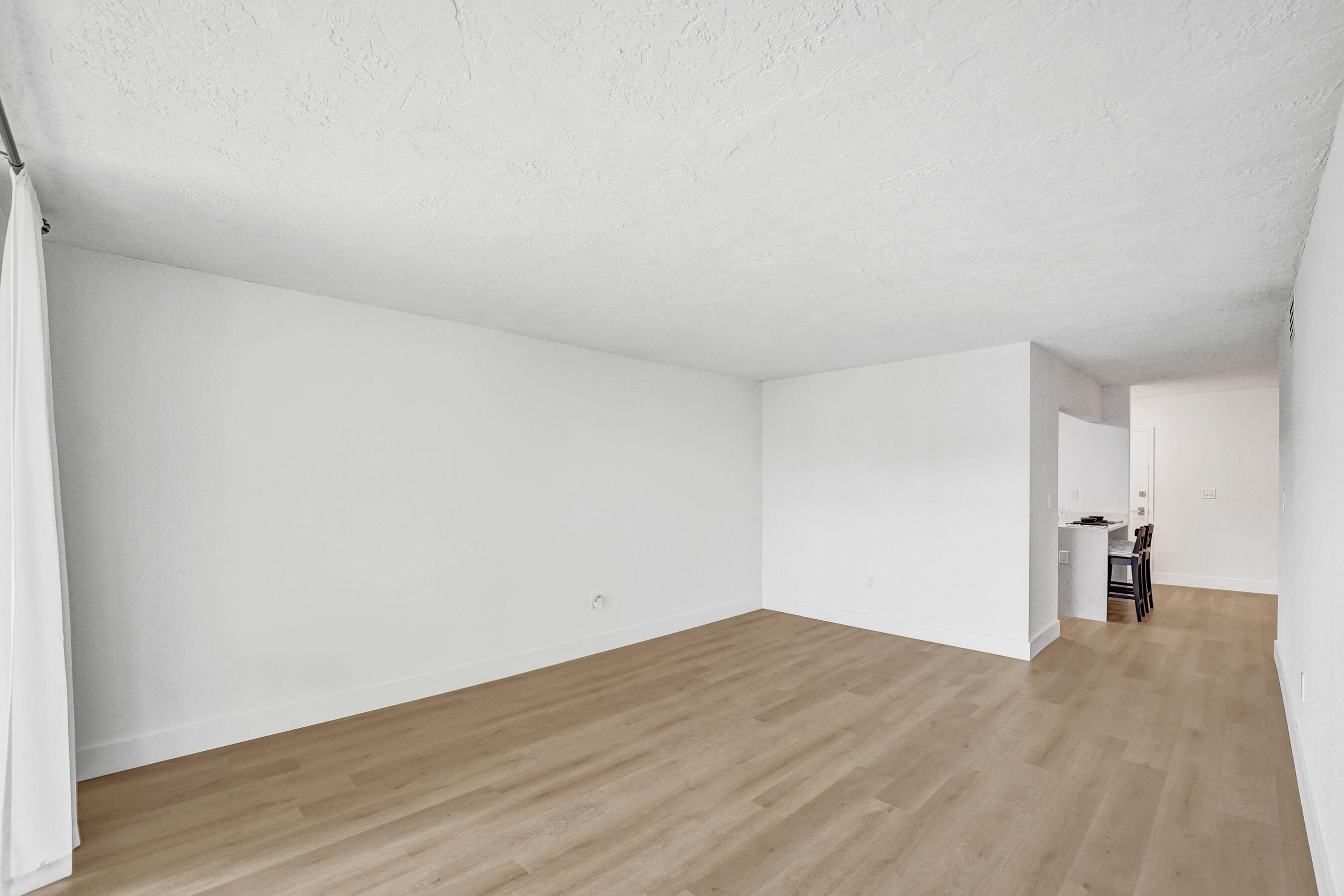 OMEGA CONDO NO 4 - Residential