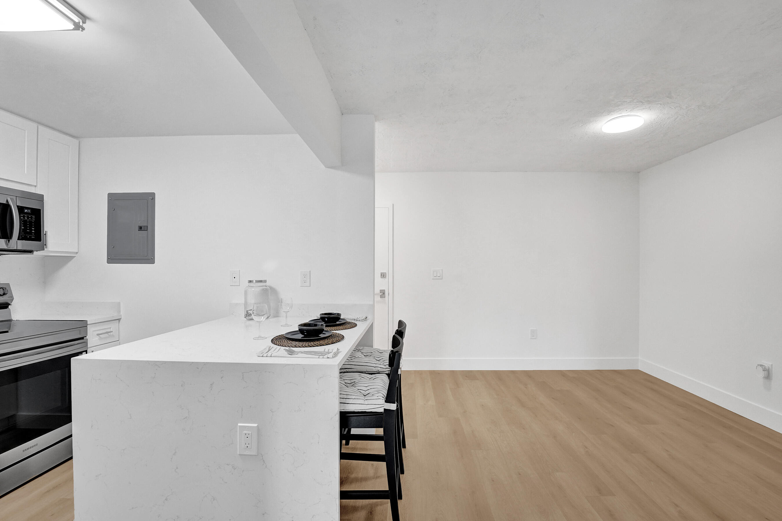 OMEGA CONDO NO 4 - Residential