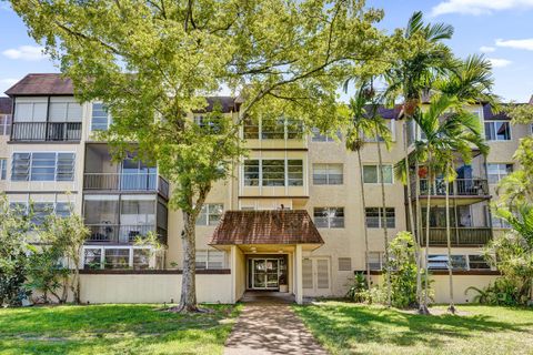 Tiny photo for 7300 NW 17th Street #305, Plantation, FL 33313 (MLS # B26016800)