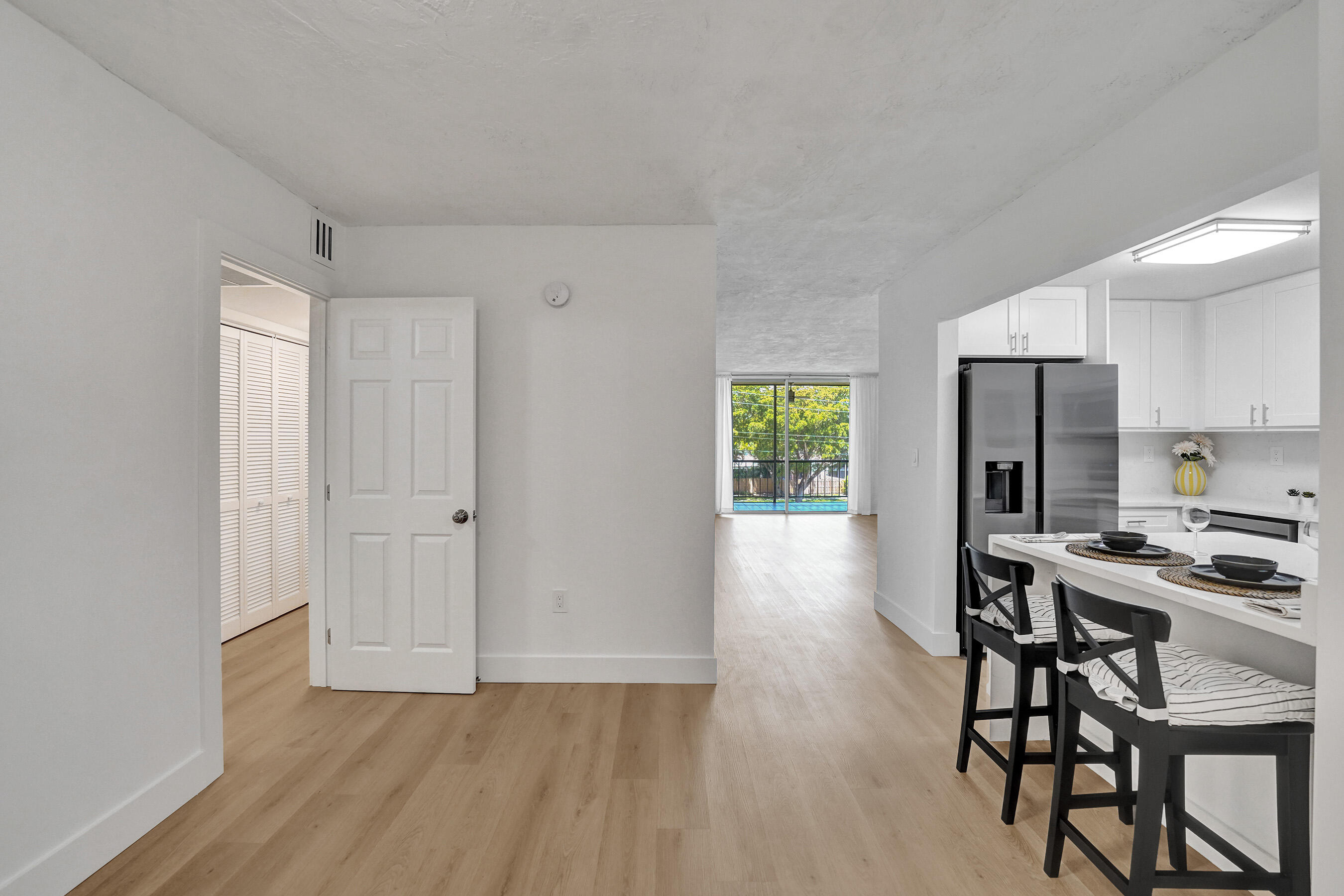 OMEGA CONDO NO 4 - Residential