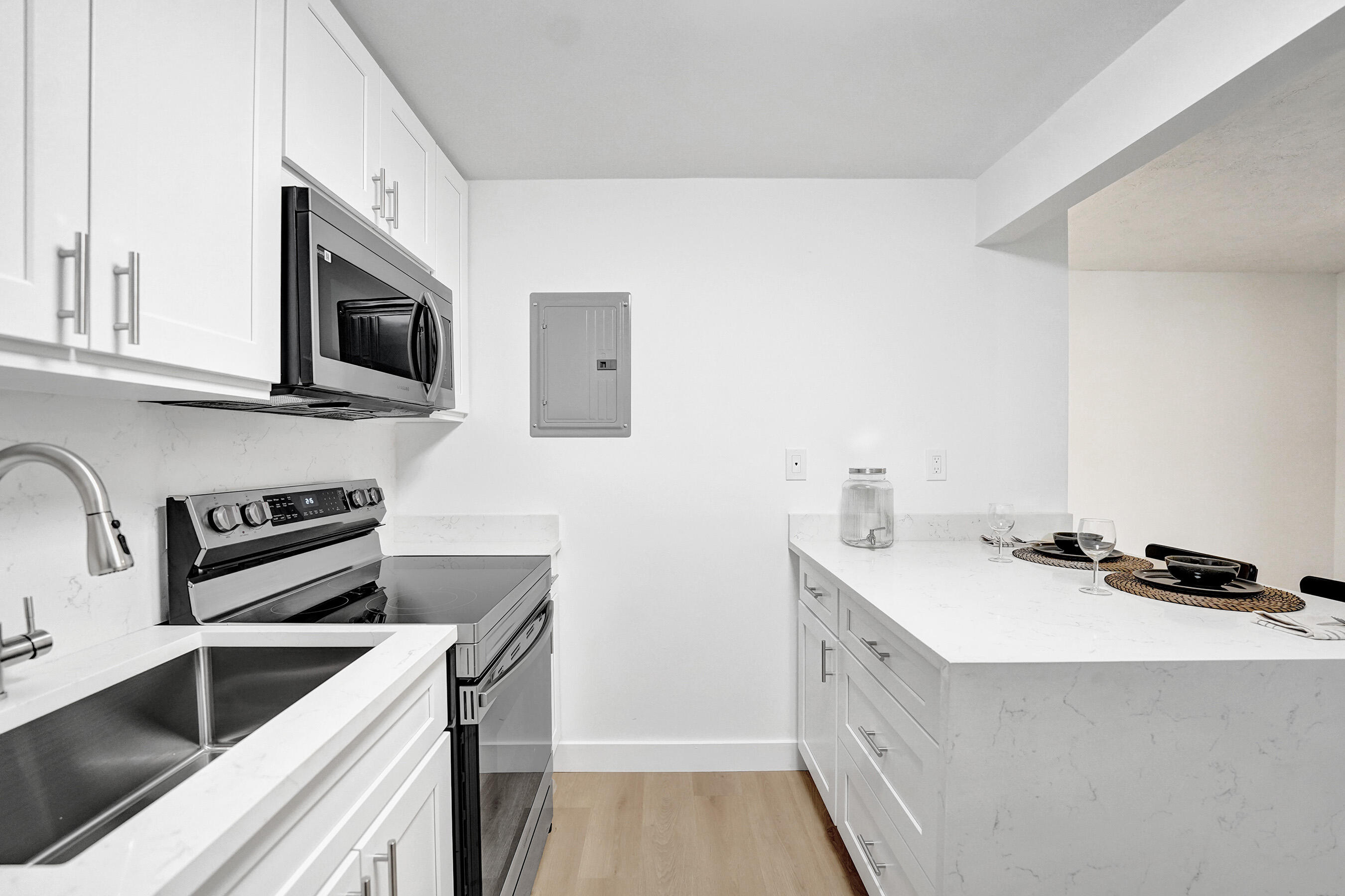 OMEGA CONDO NO 4 - Residential