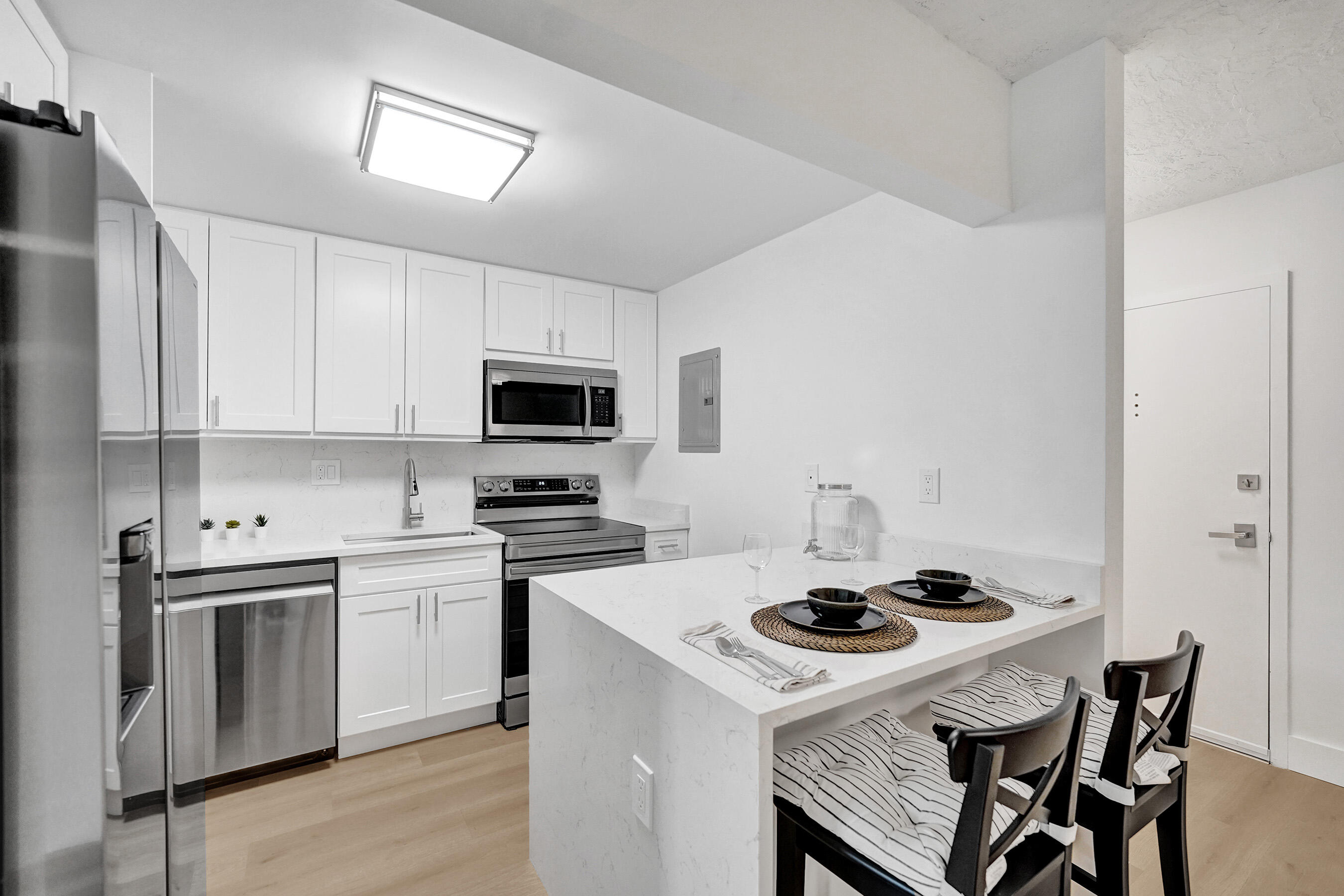 OMEGA CONDO NO 4 - Residential