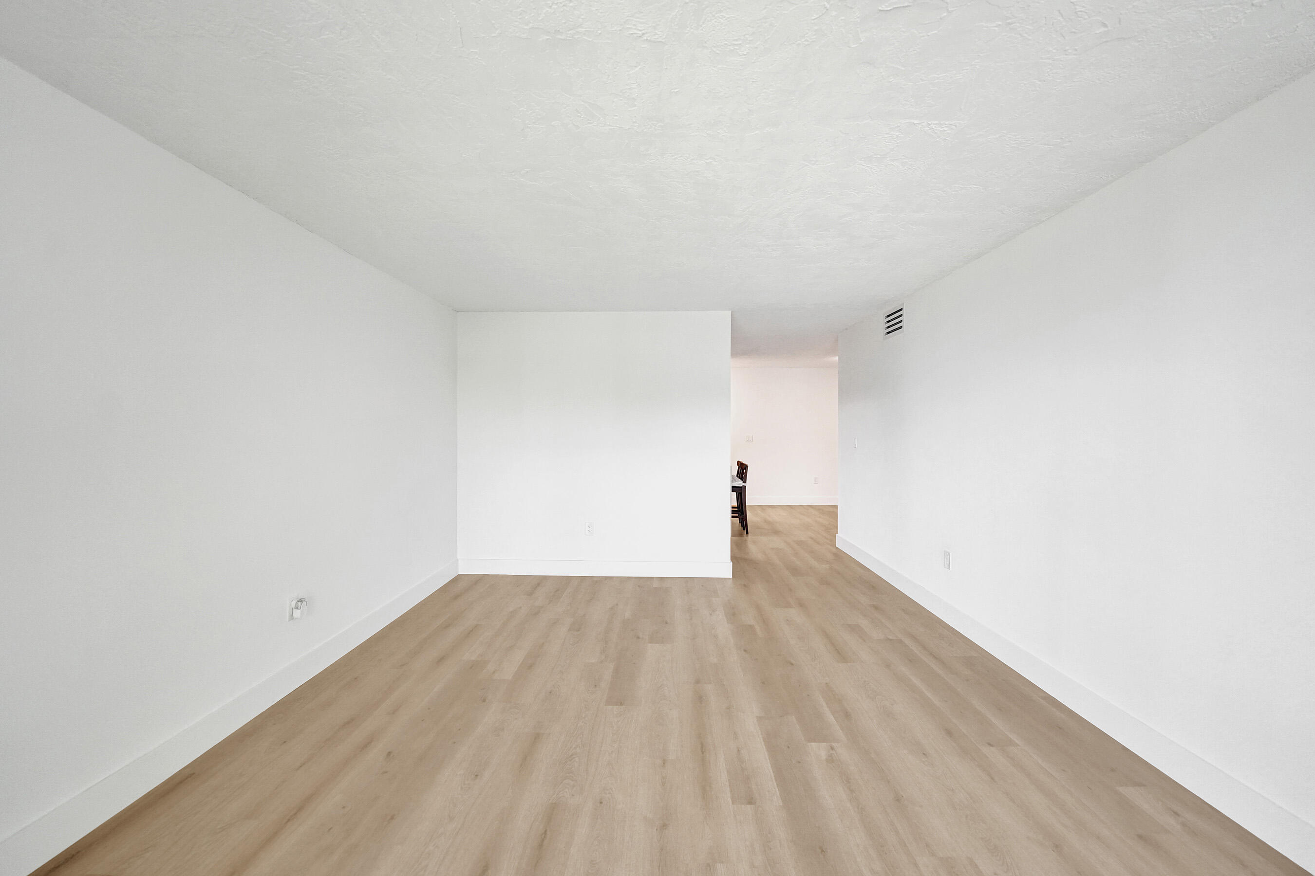 OMEGA CONDO NO 4 - Residential