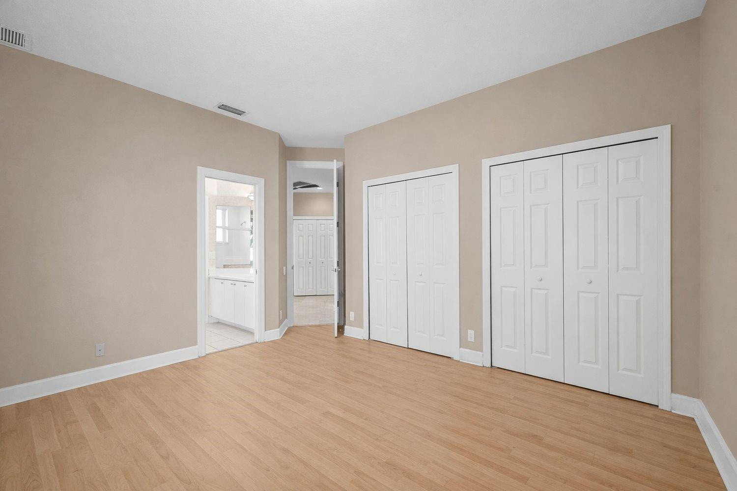 WESTON HILLS CC - Residential