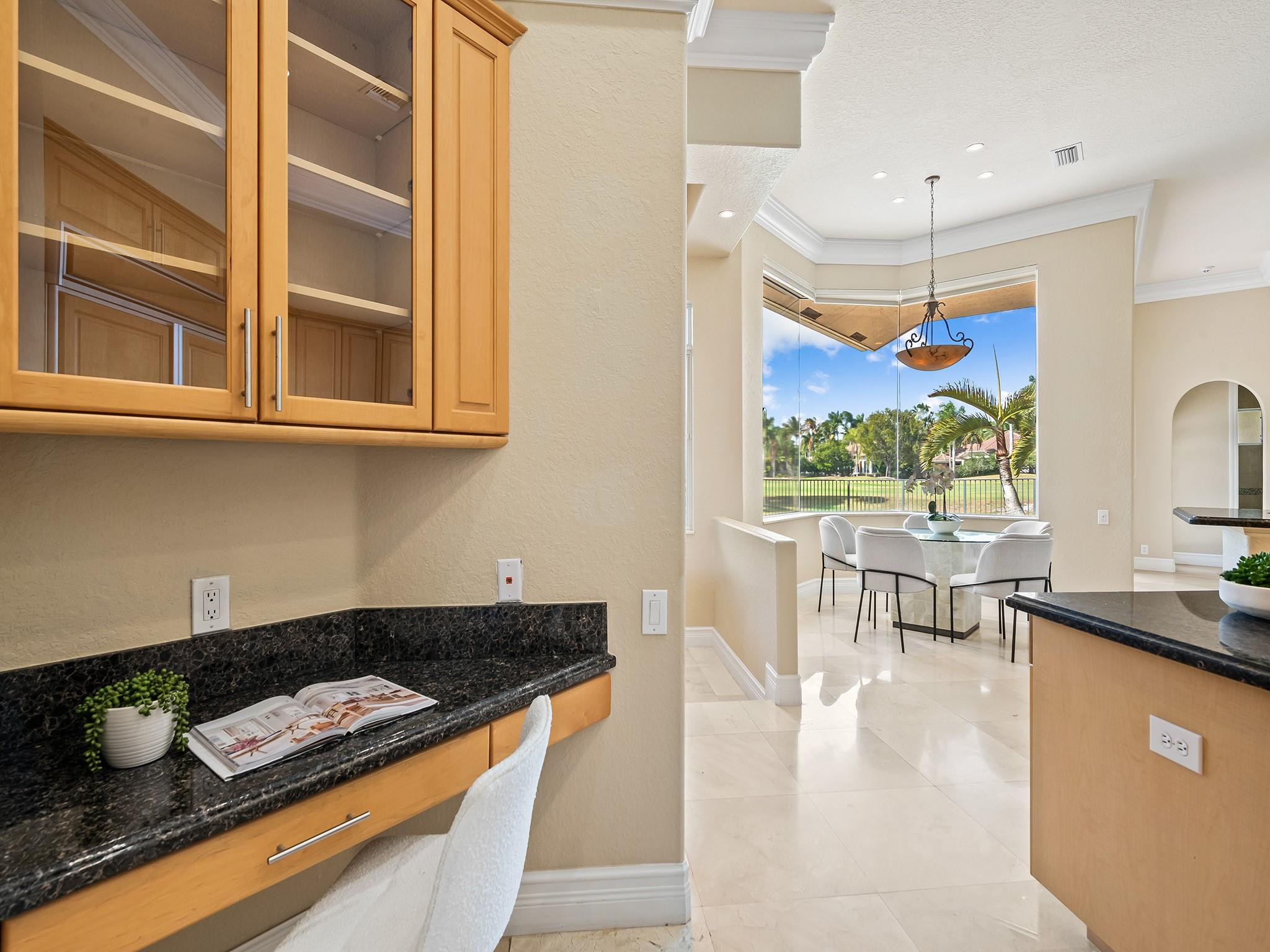 WESTON HILLS CC - Residential