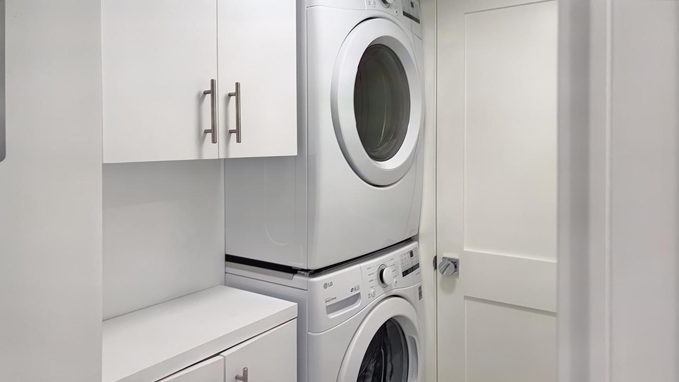 HARBOR TOWERS & MARINA CONDO - Residential