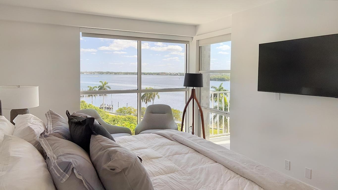 HARBOR TOWERS & MARINA CONDO - Residential