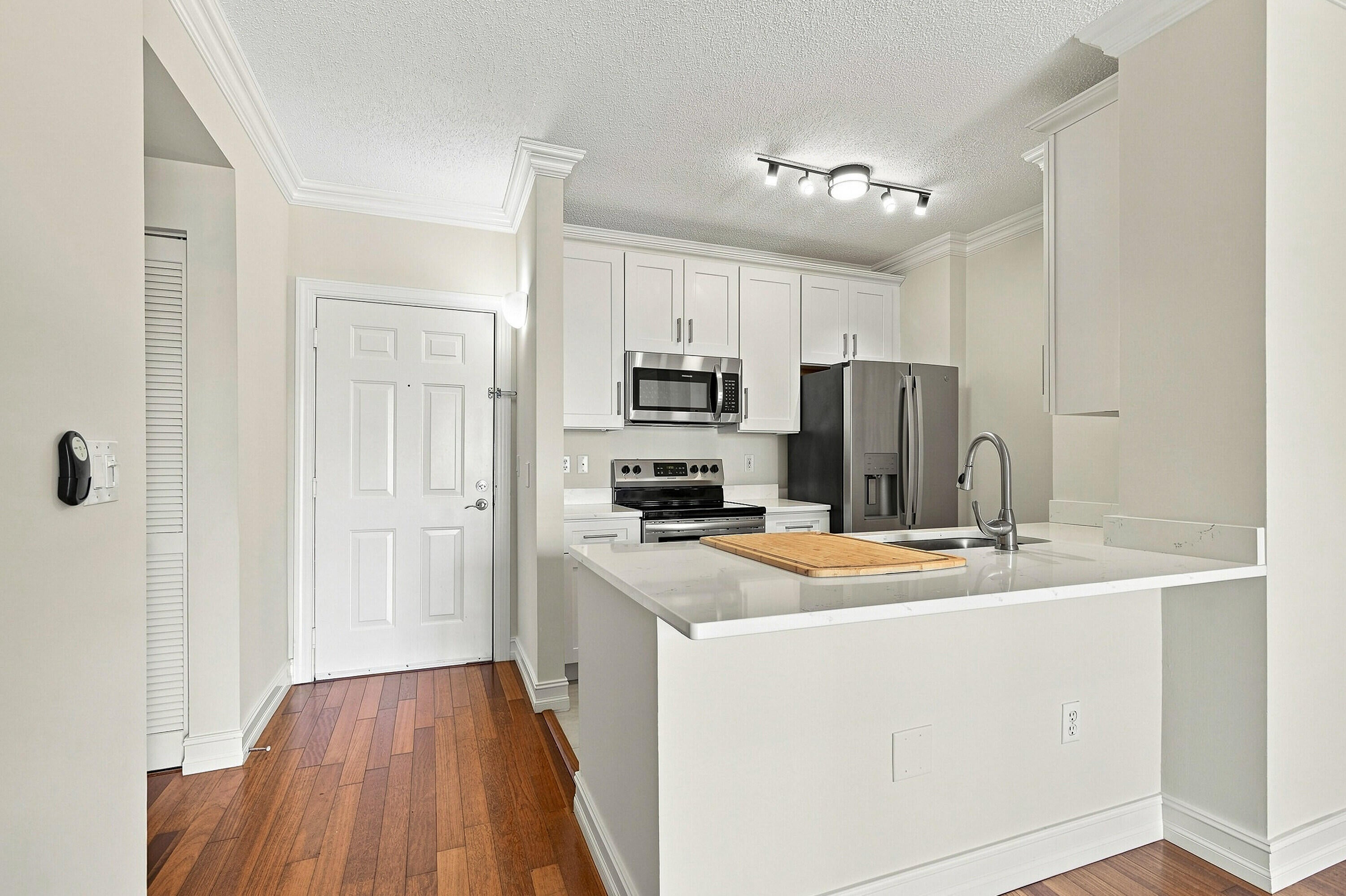 780 S Sapodilla Avenue 412