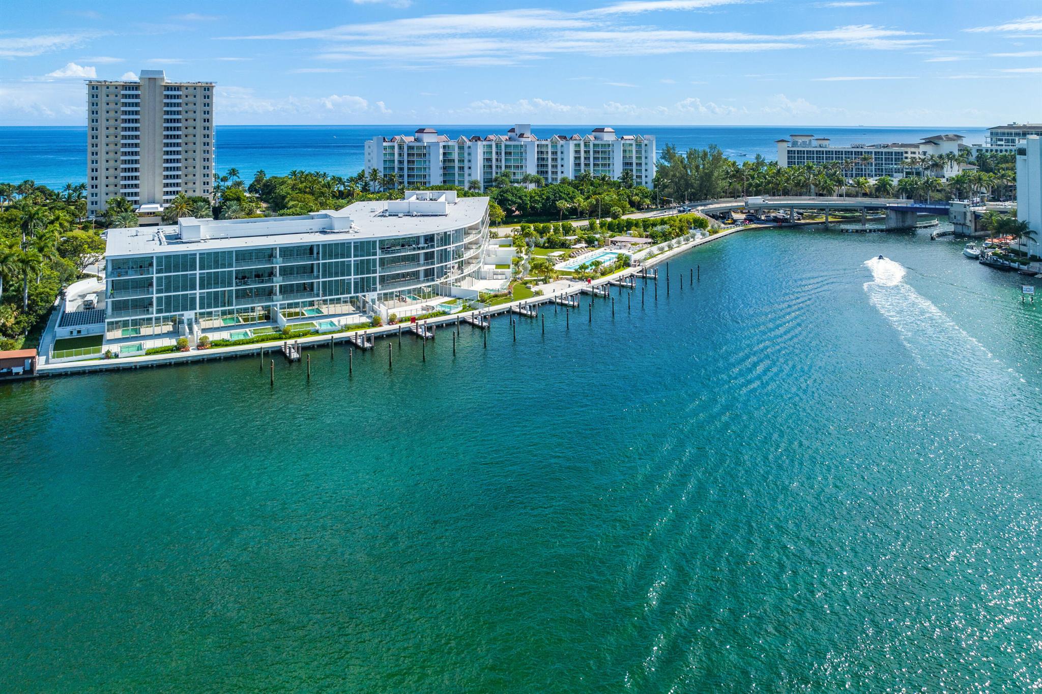 BOCA BEACH RESIDENCES - Residential