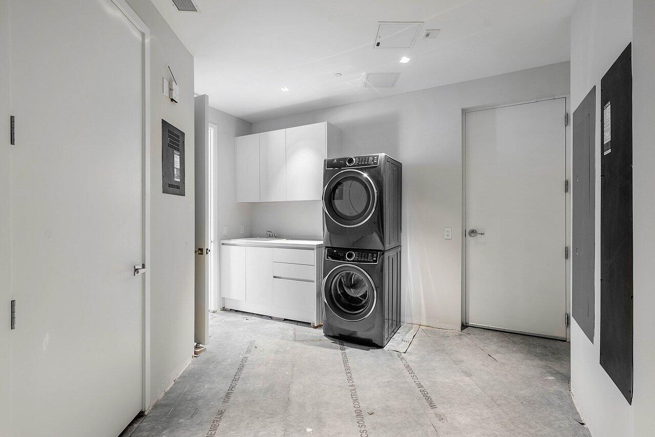 BOCA BEACH RESIDENCES - Residential