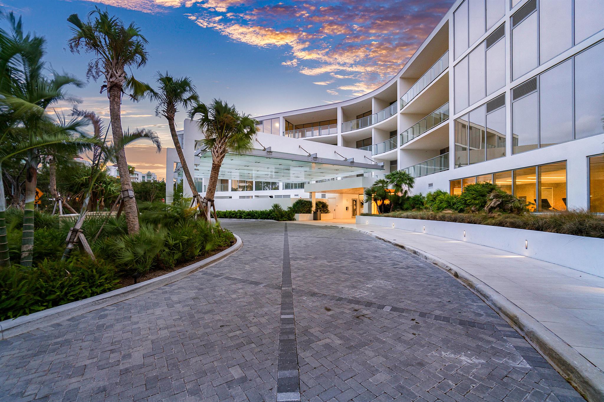 BOCA BEACH RESIDENCES - Residential