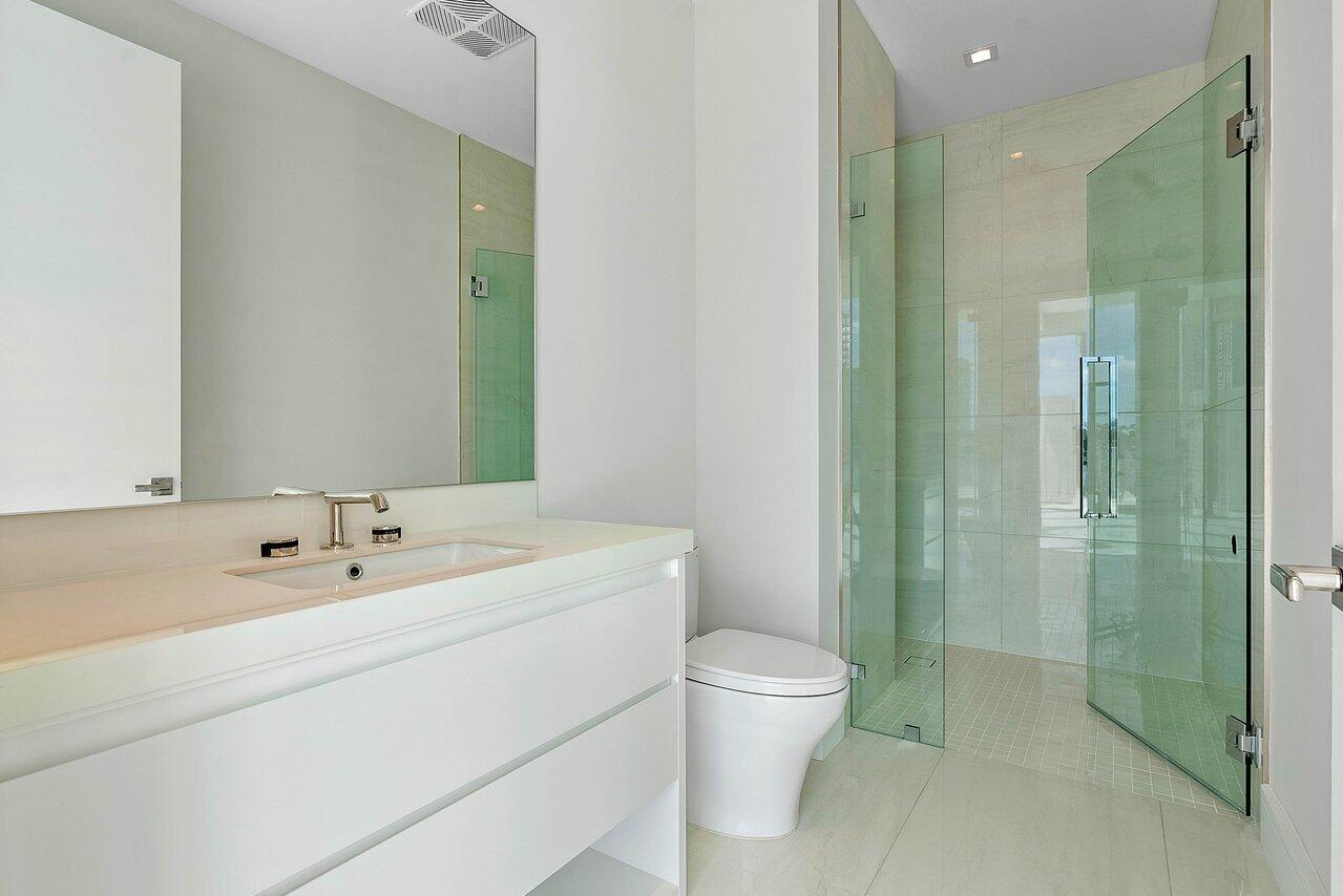 BOCA BEACH RESIDENCES - Residential