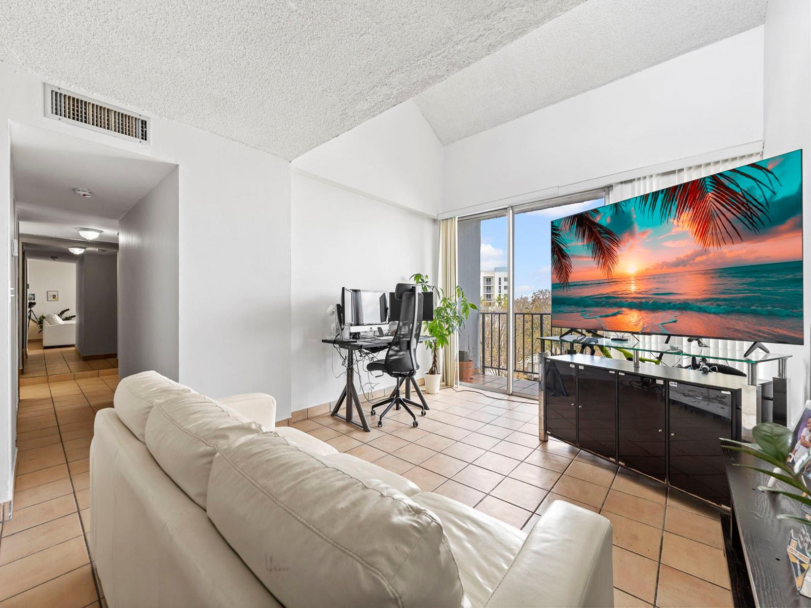 310 Fontainebleau Blvd 502