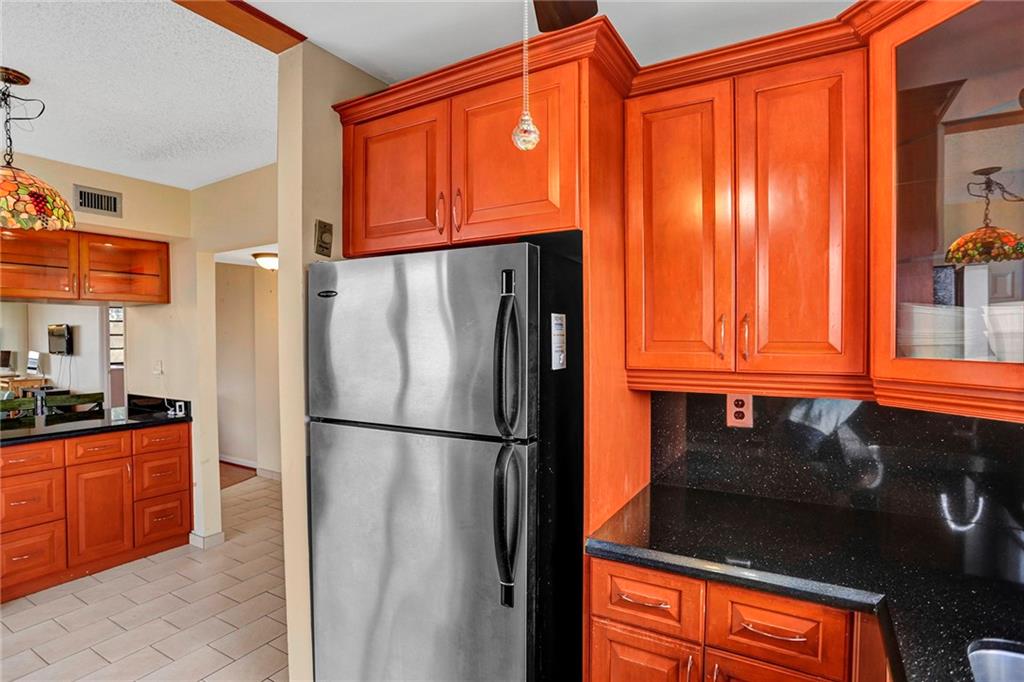 COLONY POINT - Residential