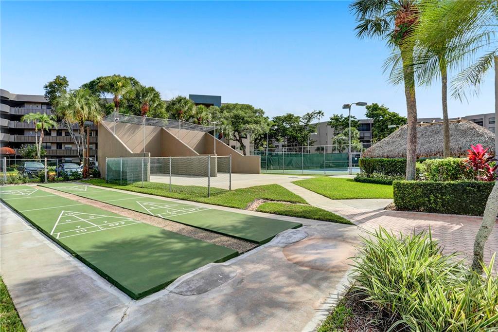 COLONY POINT - Residential