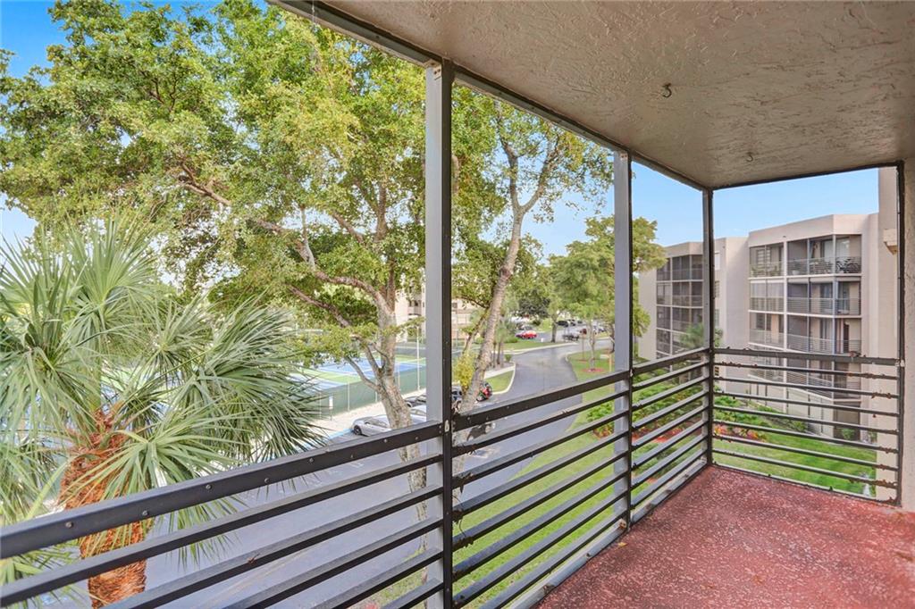 COLONY POINT - Residential