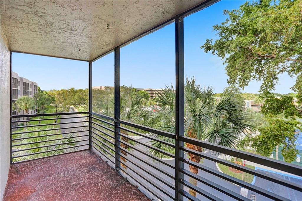 COLONY POINT - Residential