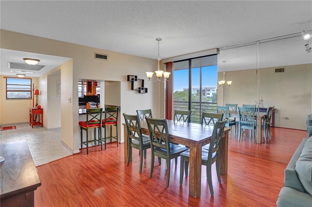 COLONY POINT - Residential