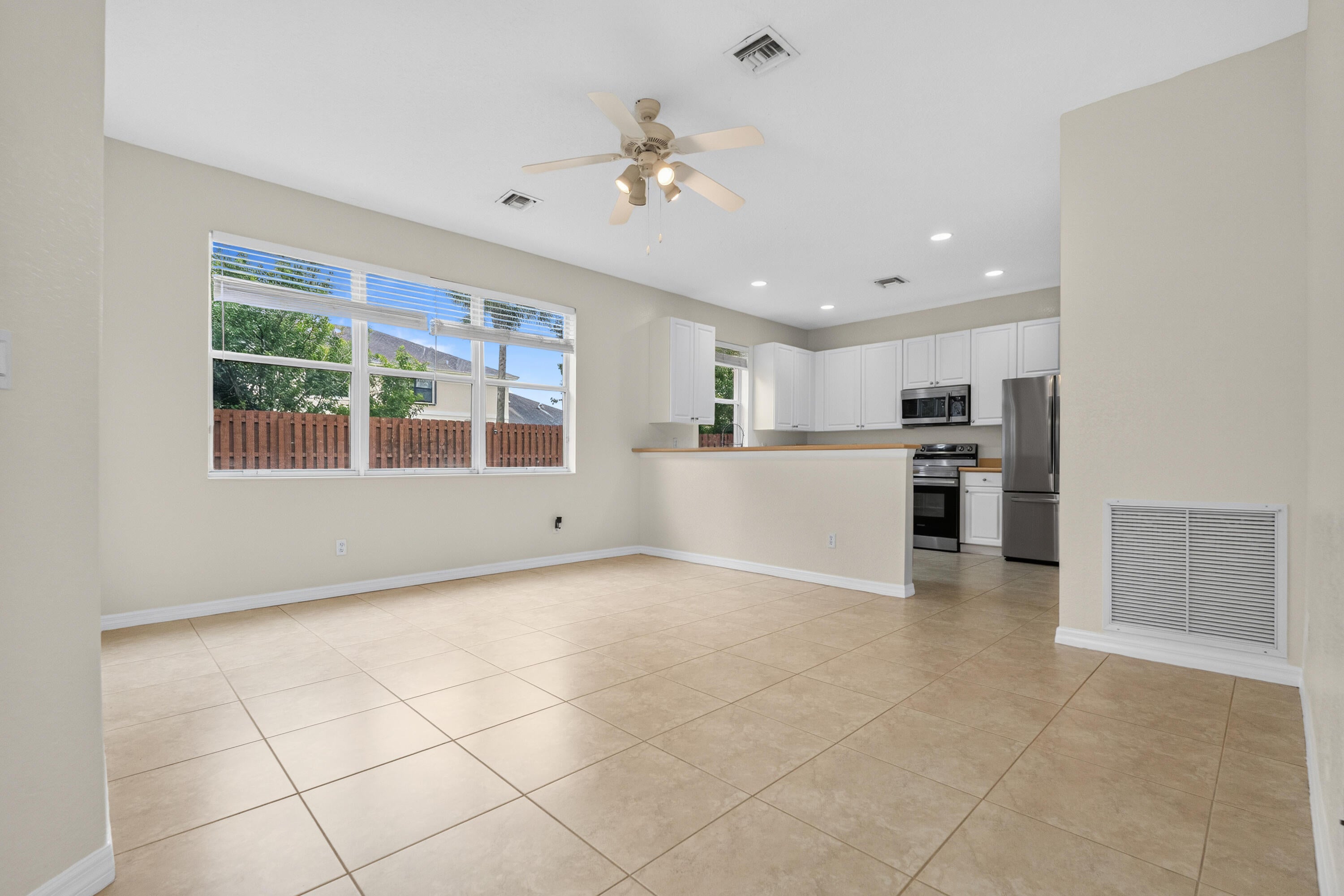 9951 E Verona Circle
