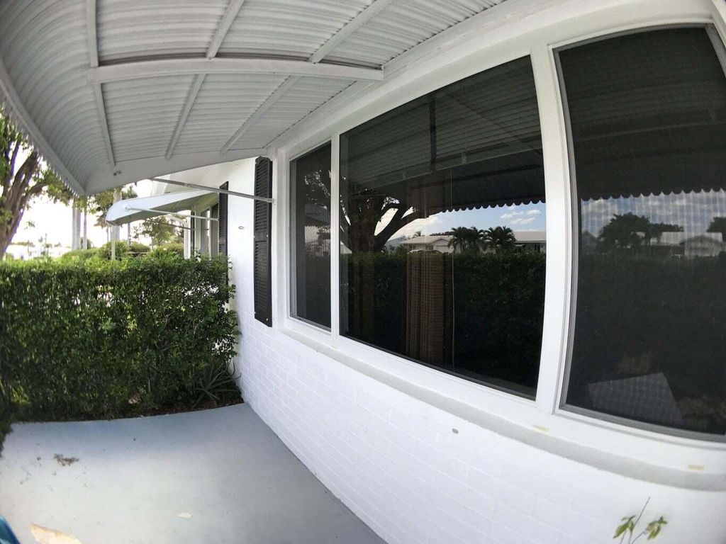 Photo of 1727 SW 18th Street, Boynton Beach, FL 33426 (MLS # R11085815)