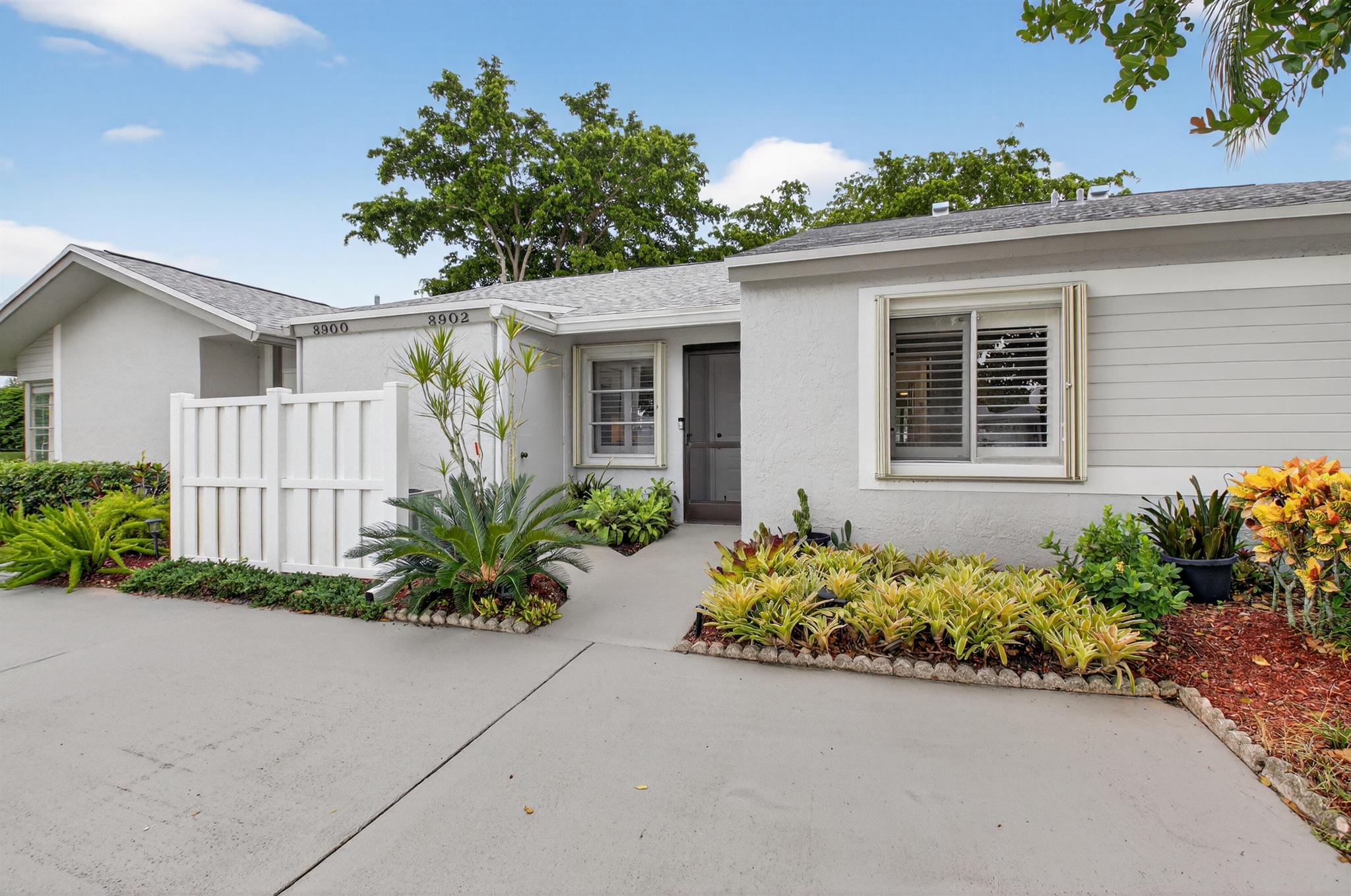 8902 Meadowlark Way
