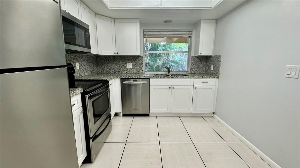 Colgate Park 47-37 B - Residential Lease