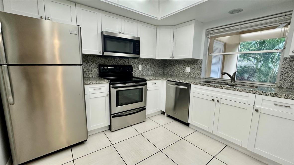 Colgate Park 47-37 B - Residential Lease