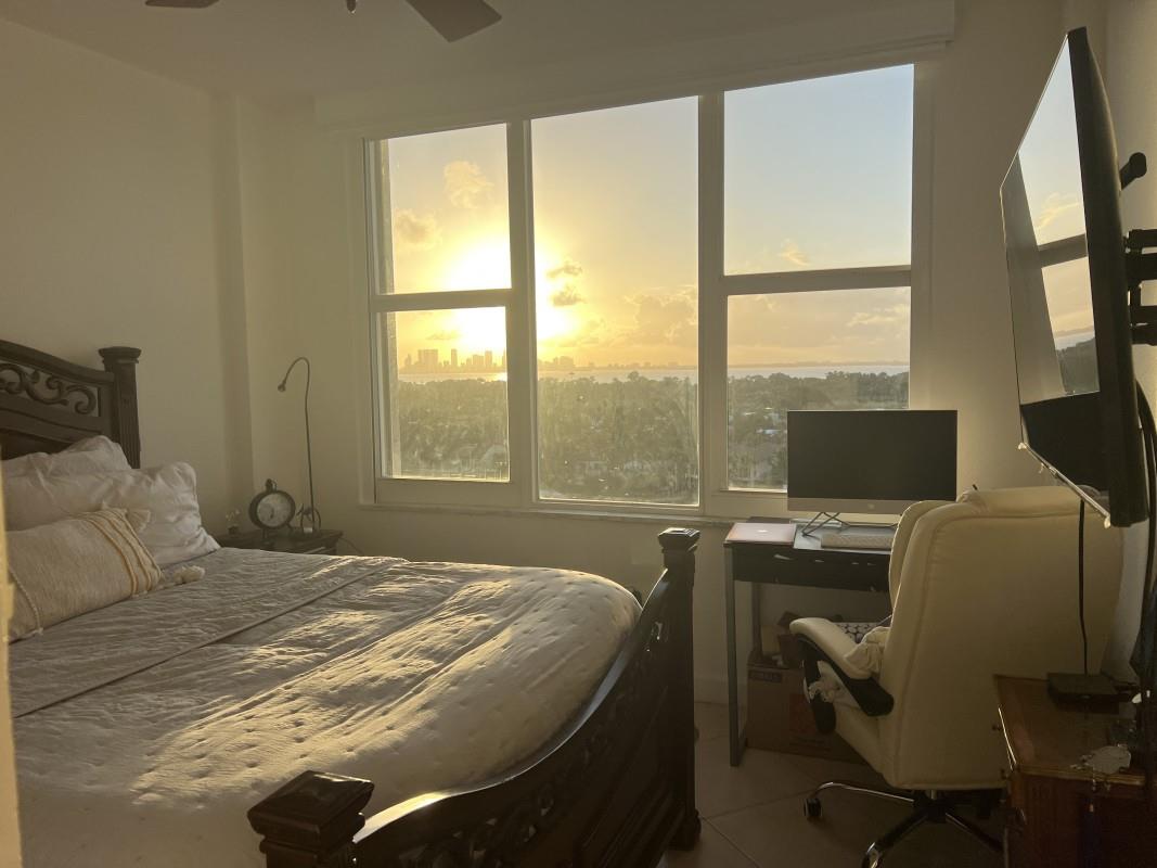 5600 CONDO - Residential Lease