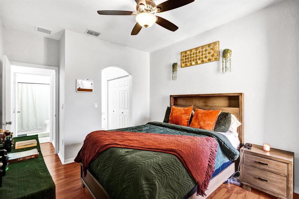 VILLAS AT HARBOR ISLES CONDO - Residential