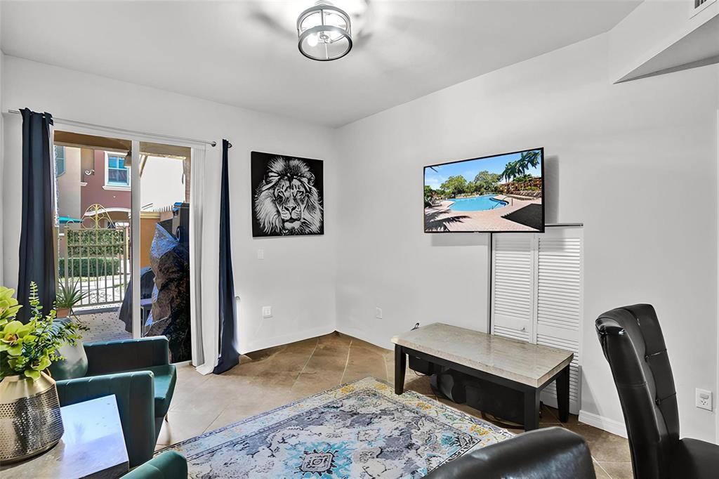 VILLAS AT HARBOR ISLES CONDO - Residential