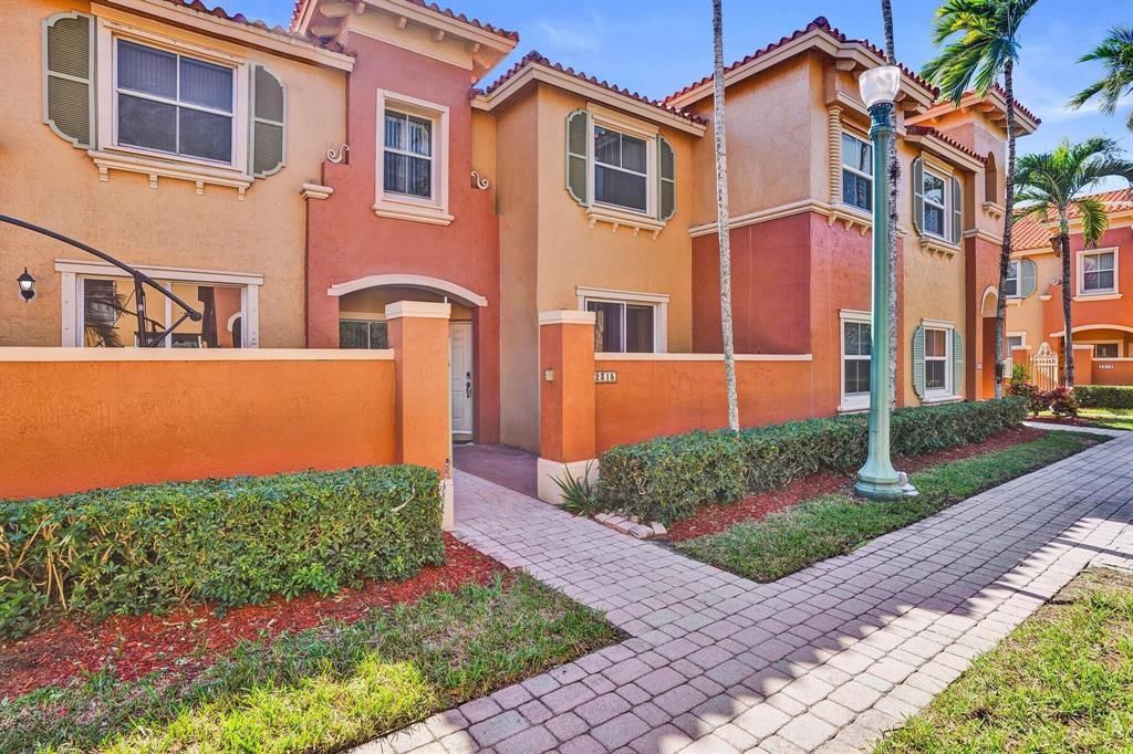 Photo of 2315 Clipper Place, Fort Lauderdale, FL 33312 (MLS # B26025657)