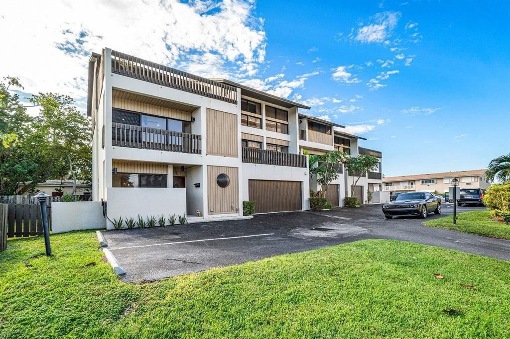 Photo of 2616 N Riverside Drive #1, Pompano Beach, FL 33062 (MLS # R10686779)