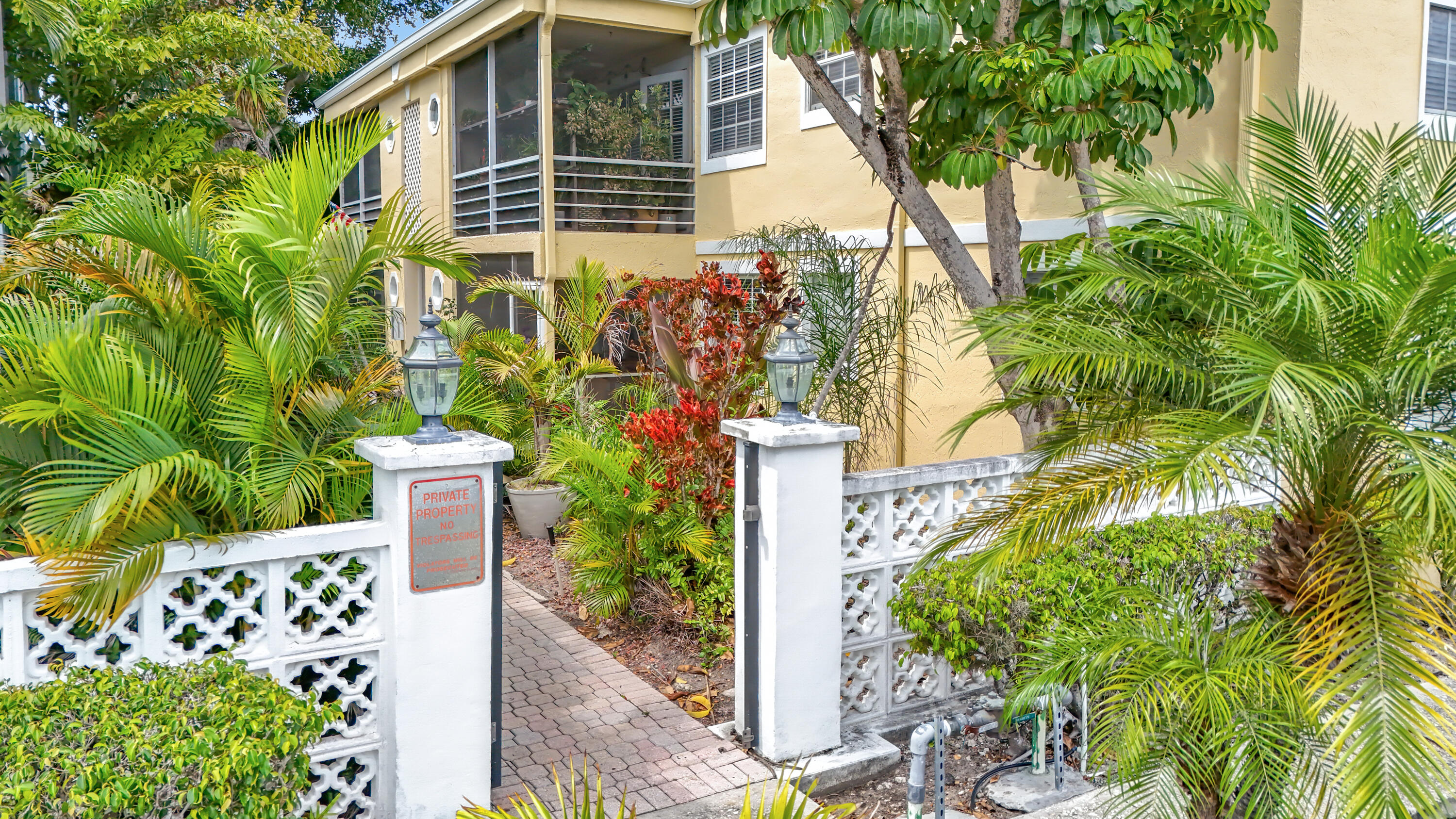 GARDEN ISLE VILLAS CONDO - Residential