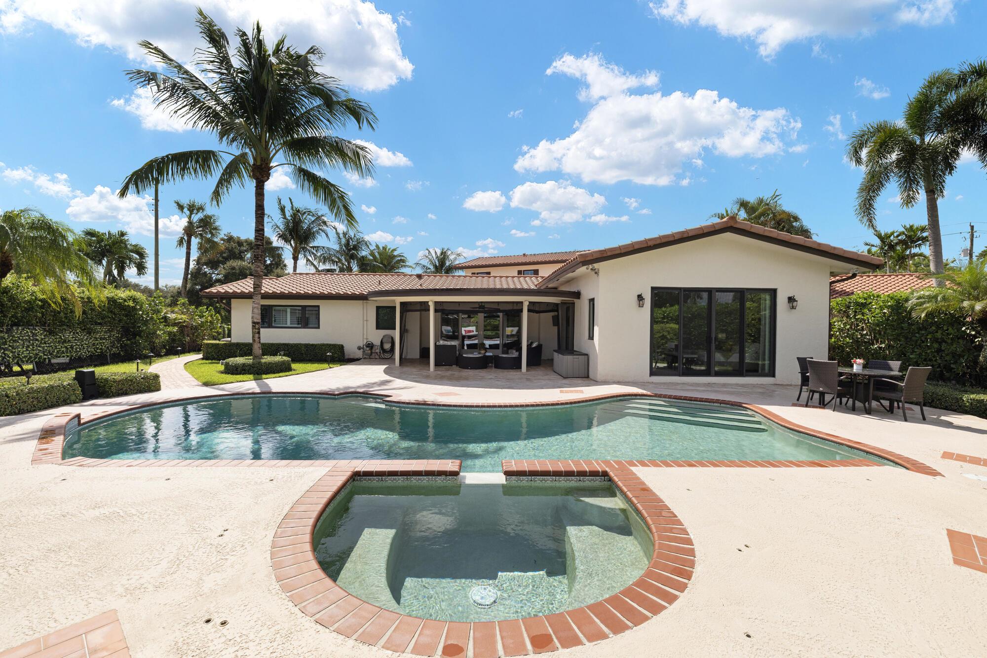 LAKE FLORESTA PARK - Residential