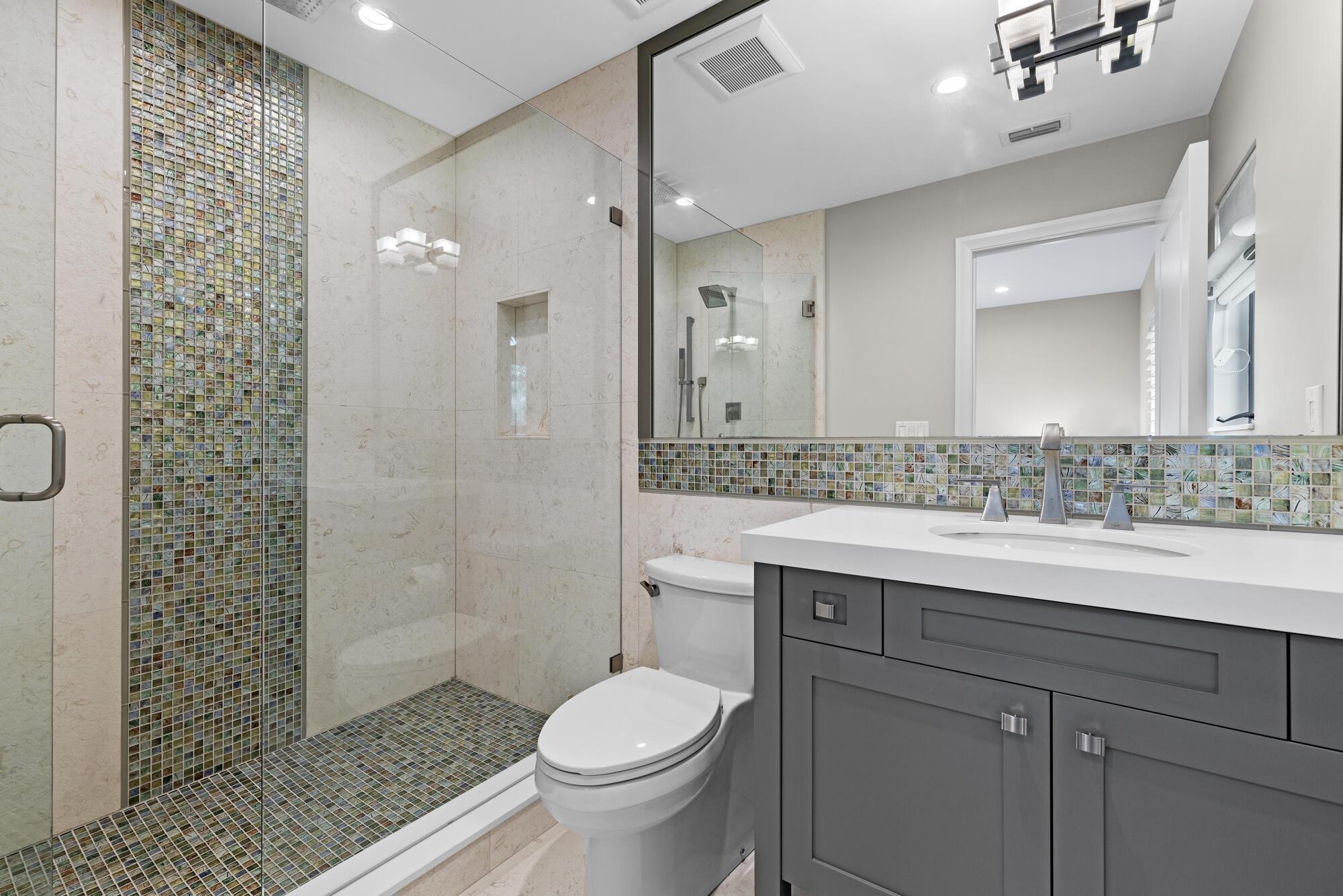 LAKE FLORESTA PARK - Residential