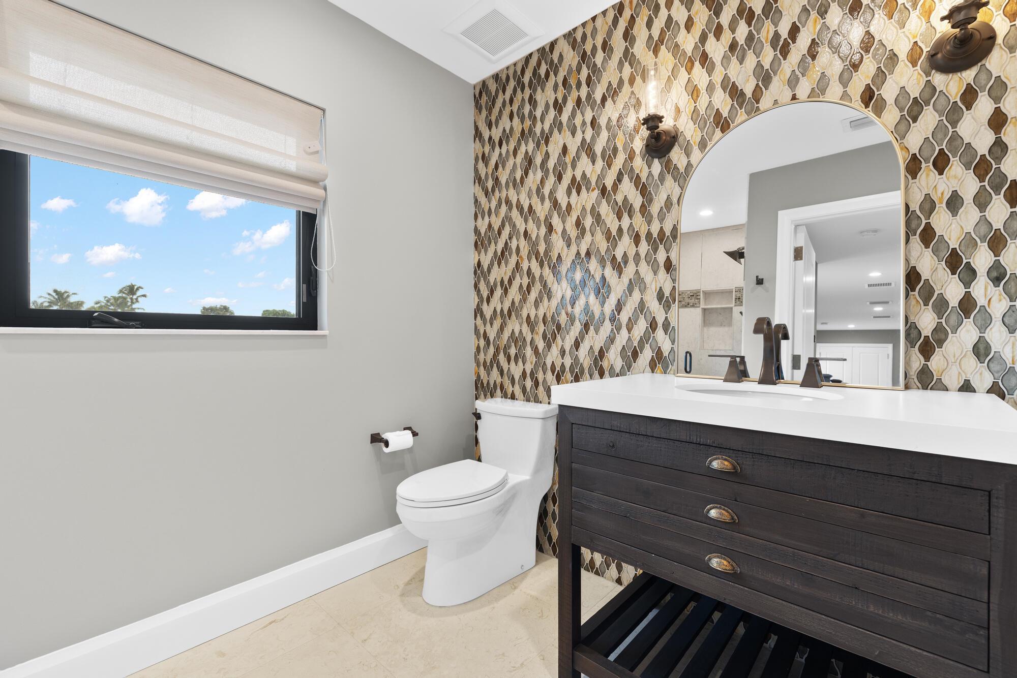 LAKE FLORESTA PARK - Residential