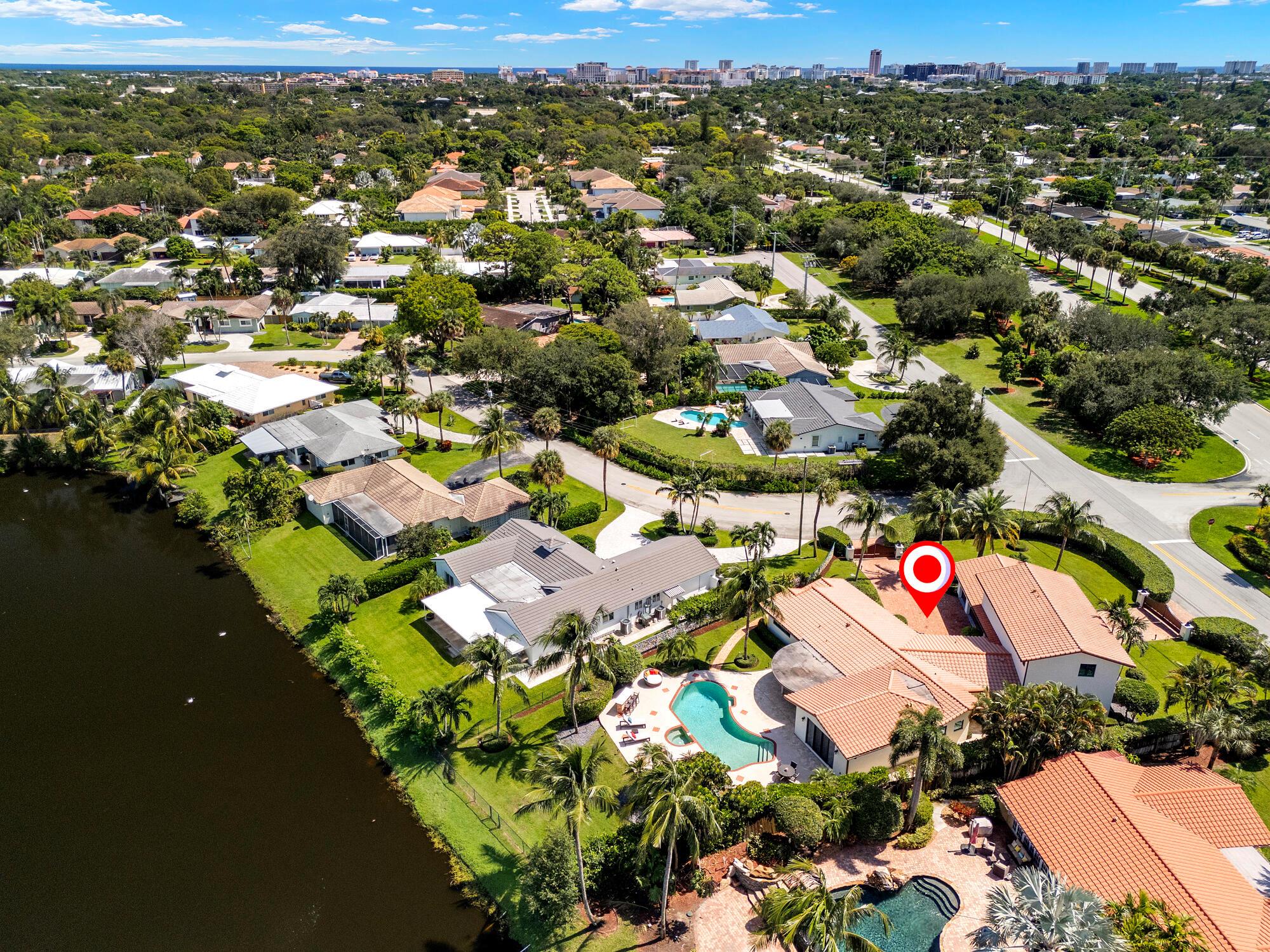 LAKE FLORESTA PARK - Residential