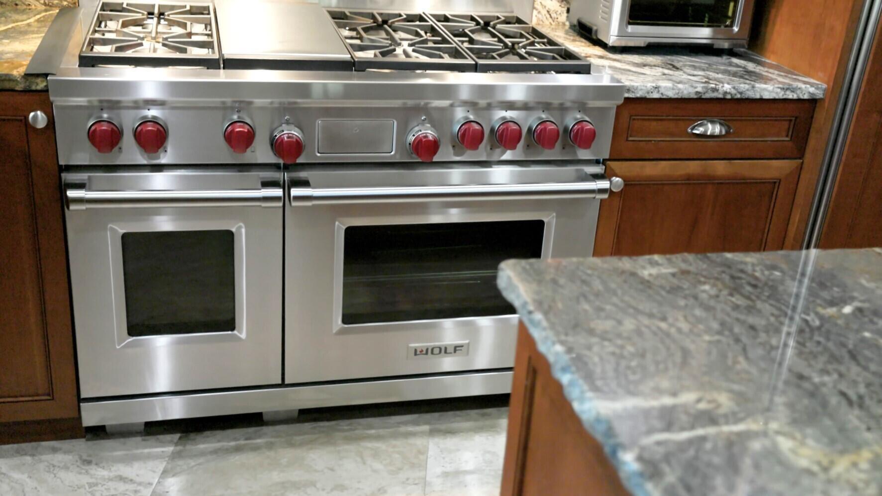 LAKE FLORESTA PARK - Residential