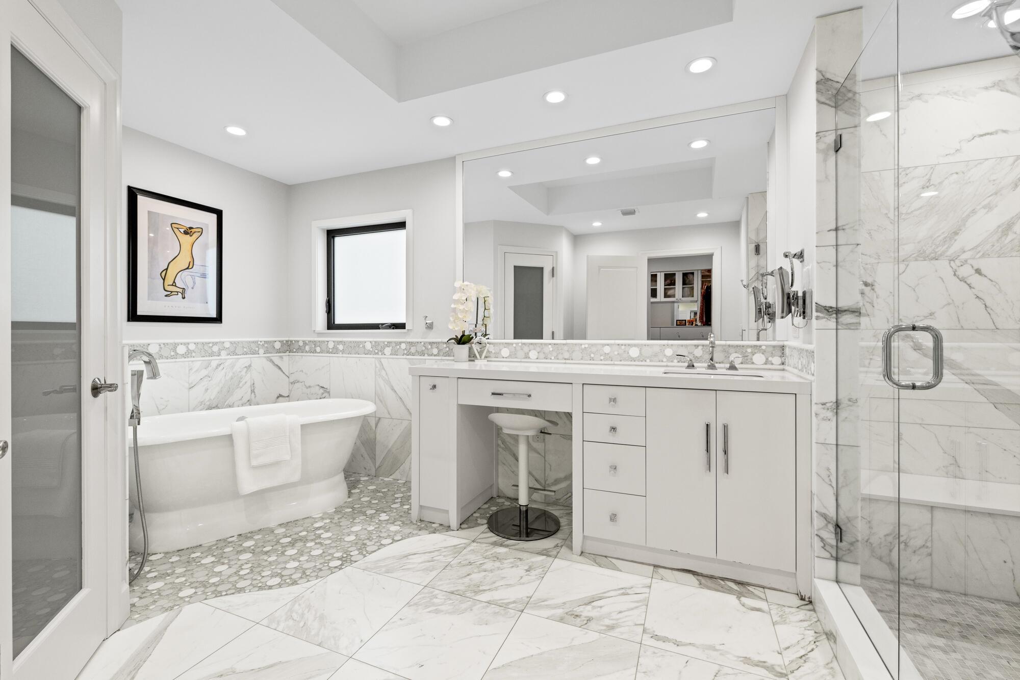 LAKE FLORESTA PARK - Residential