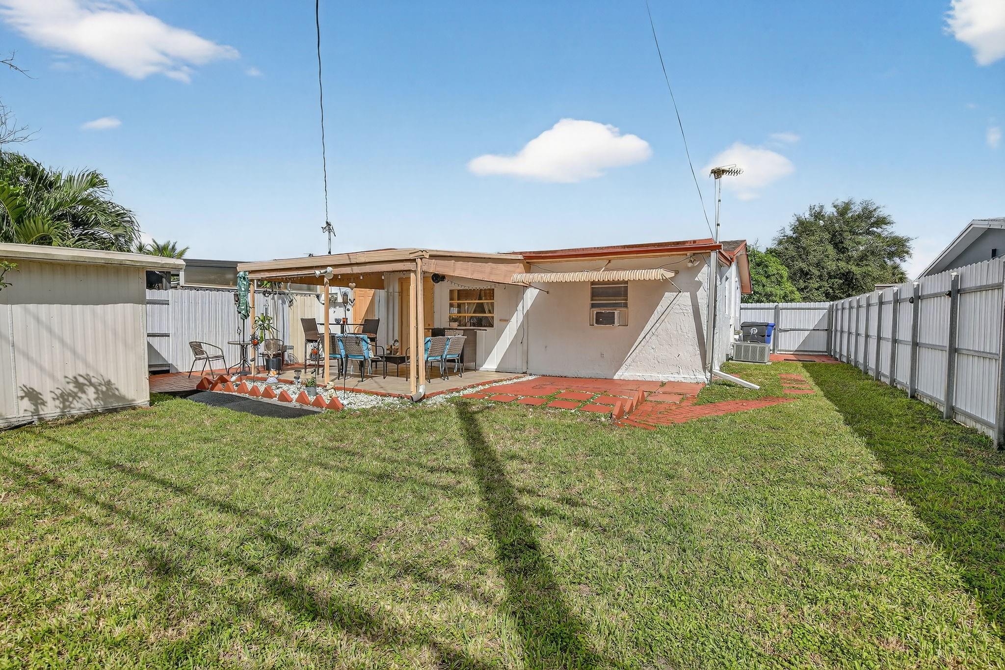 Broadview Country Club Es - Residential
