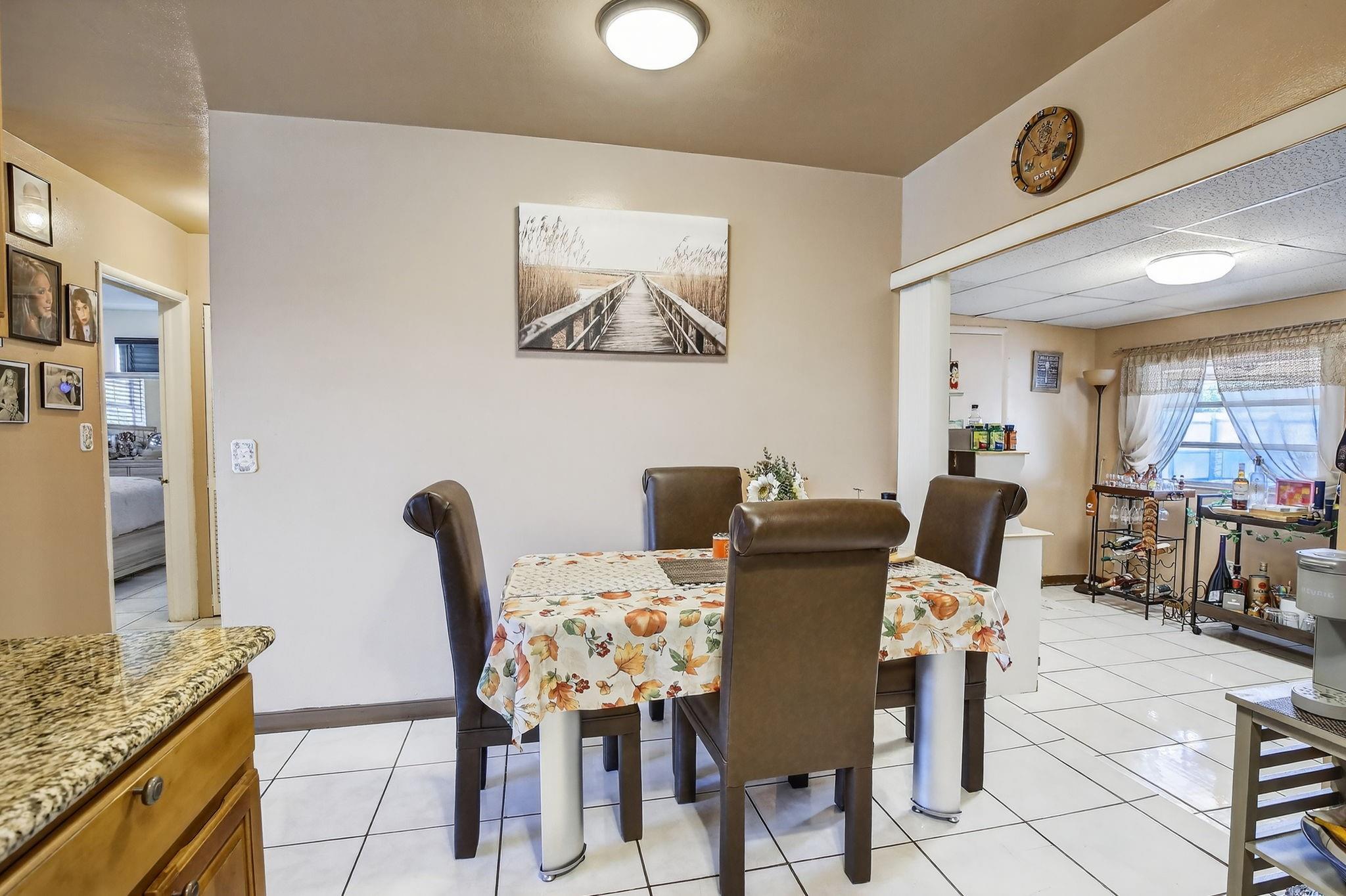 Broadview Country Club Es - Residential