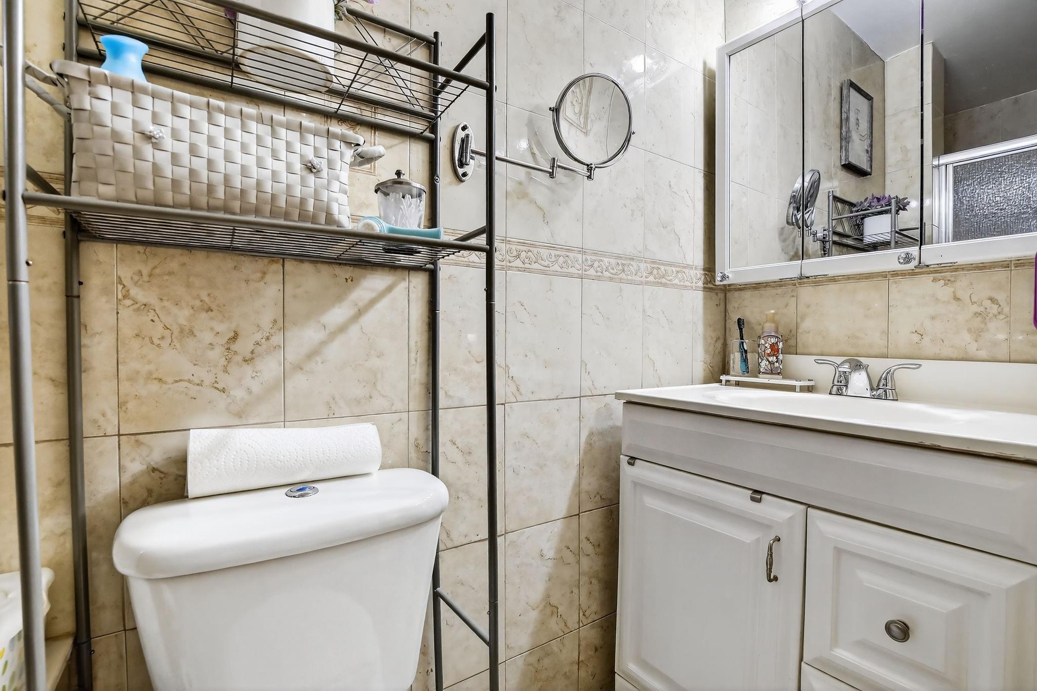 Broadview Country Club Es - Residential