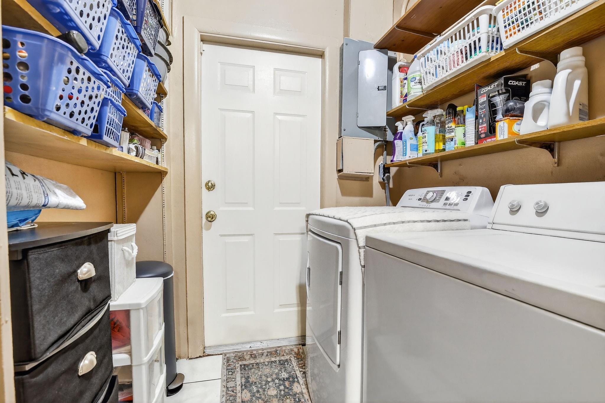 Broadview Country Club Es - Residential