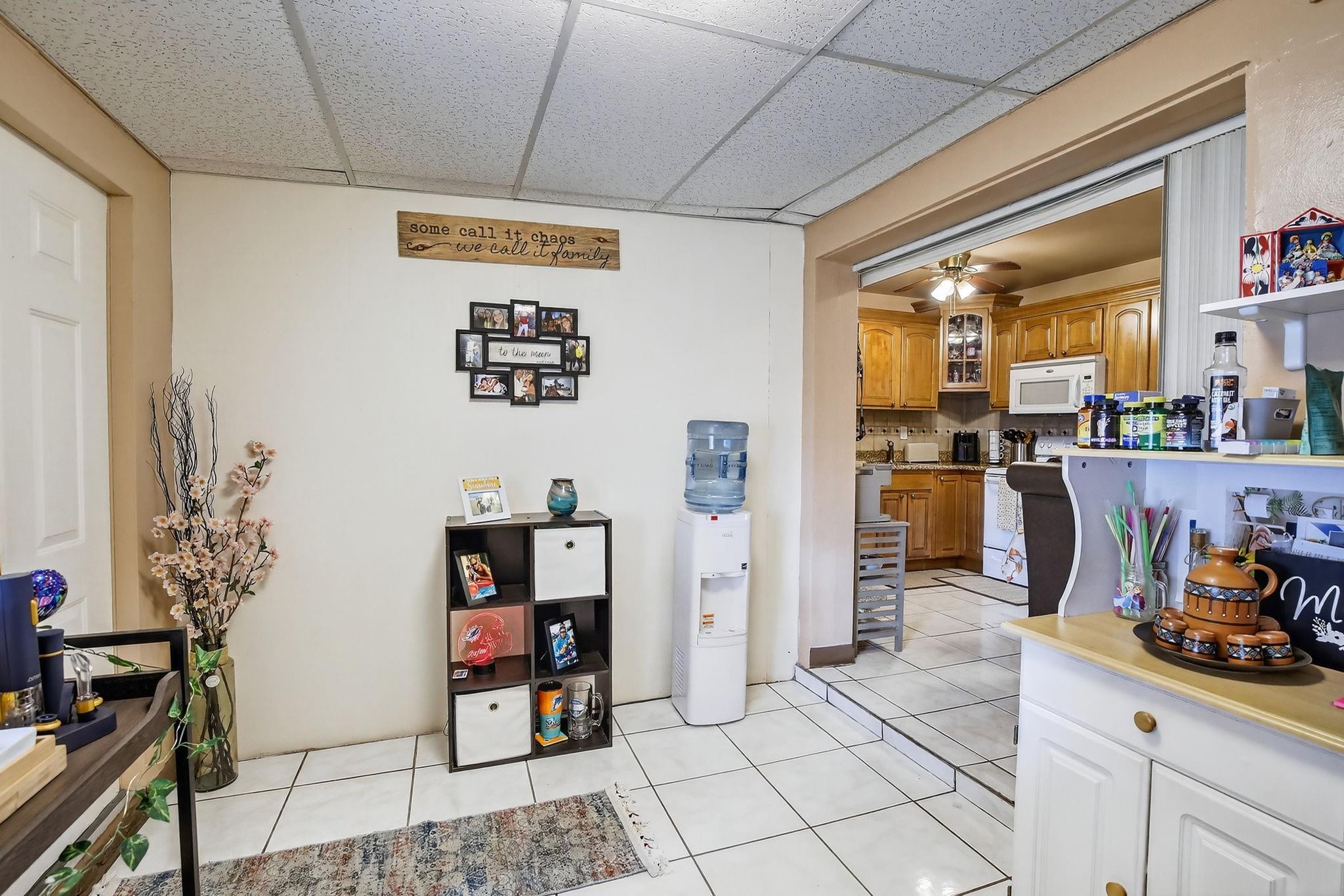 Broadview Country Club Es - Residential