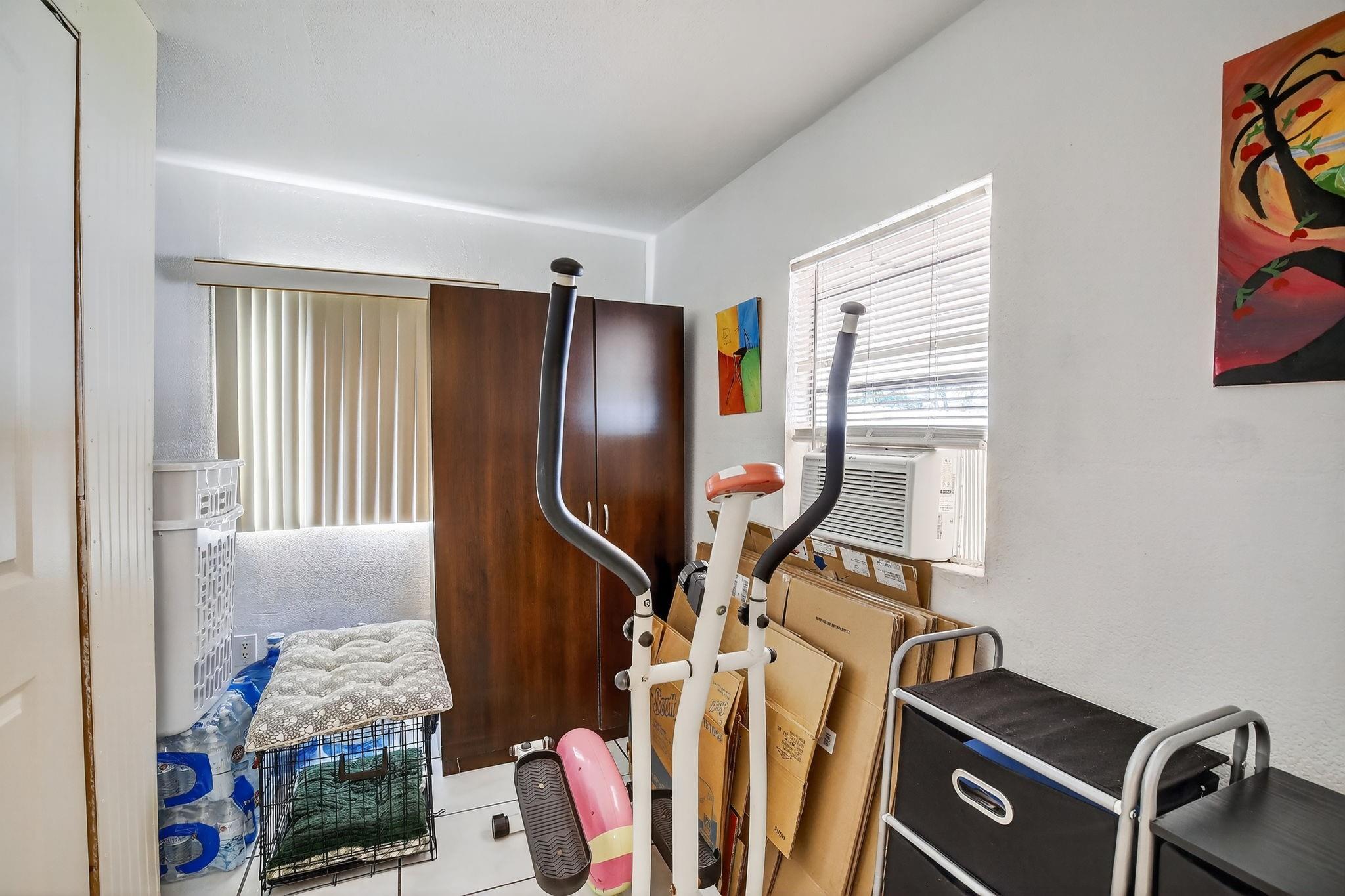 Broadview Country Club Es - Residential