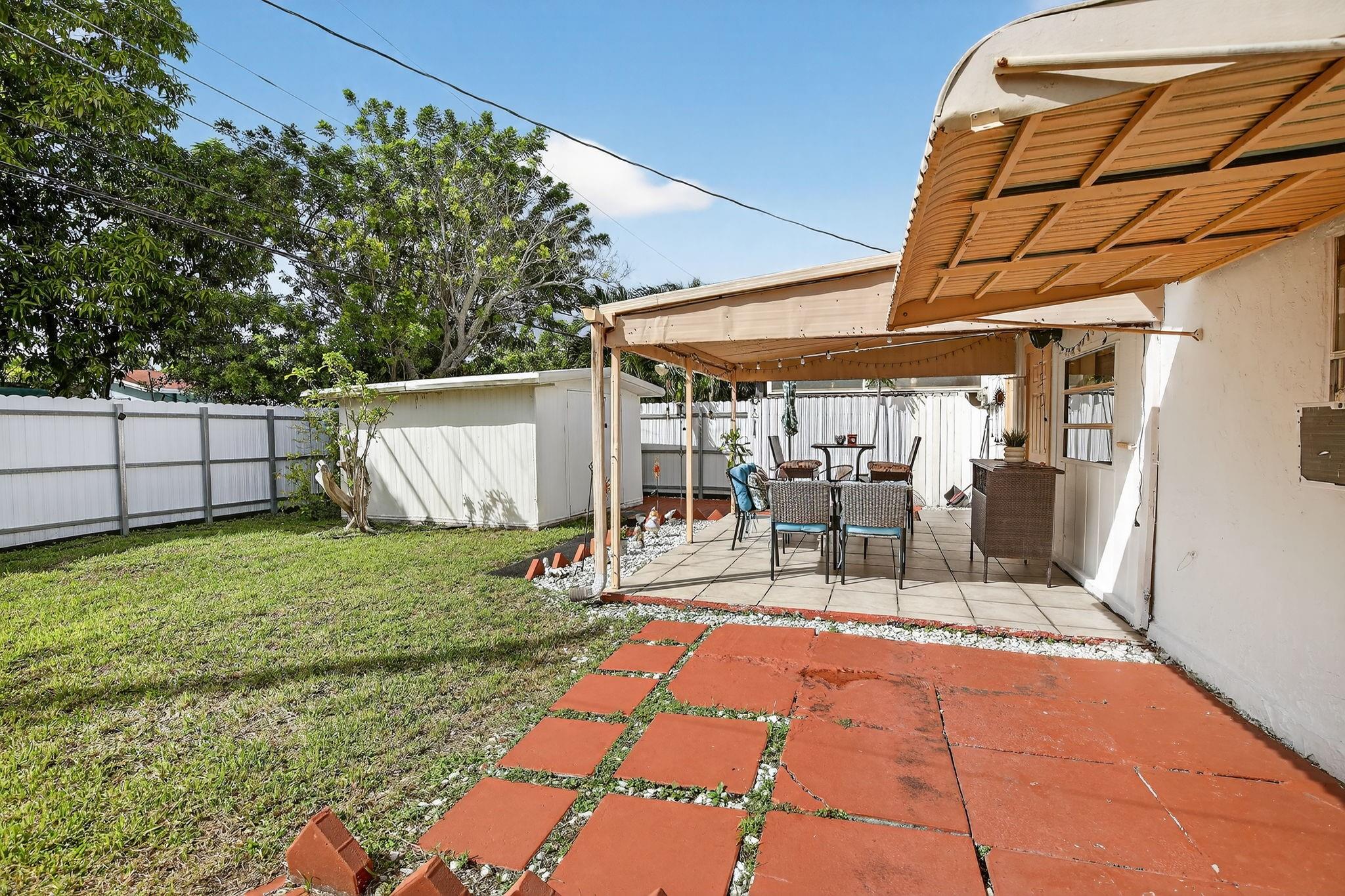 Broadview Country Club Es - Residential